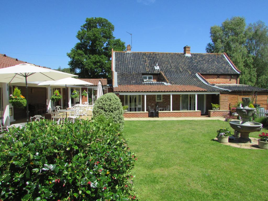 Bed and Breakfast Decoy Barn Fritton Экстерьер фото