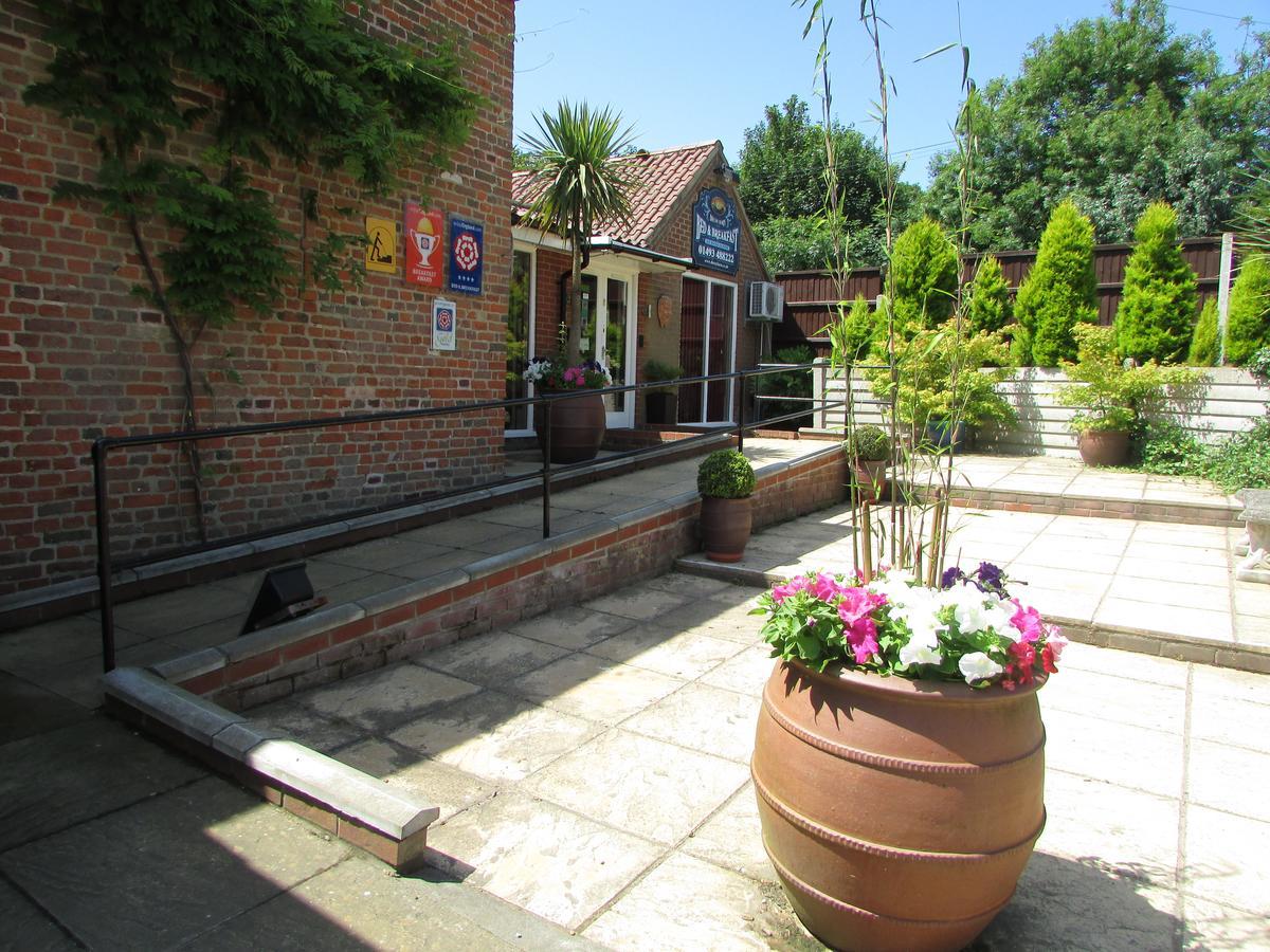 Bed and Breakfast Decoy Barn Fritton Экстерьер фото